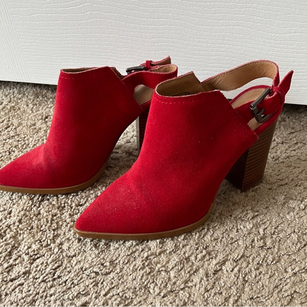 Halogen red suede sling back bootie Sz 7